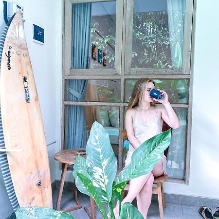 Manuver Surf And Stay Uluwatu Bali Jimbaran Extérieur photo