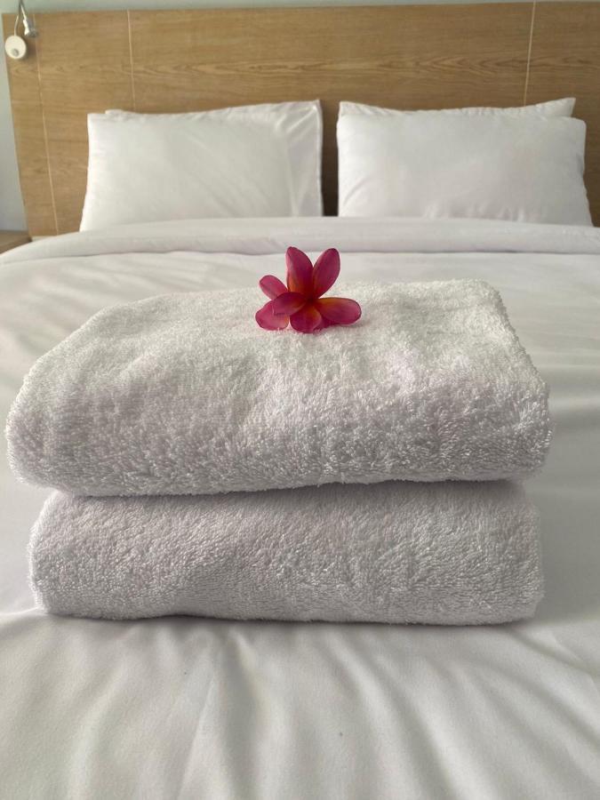 Manuver Surf And Stay Uluwatu Bali Jimbaran Extérieur photo