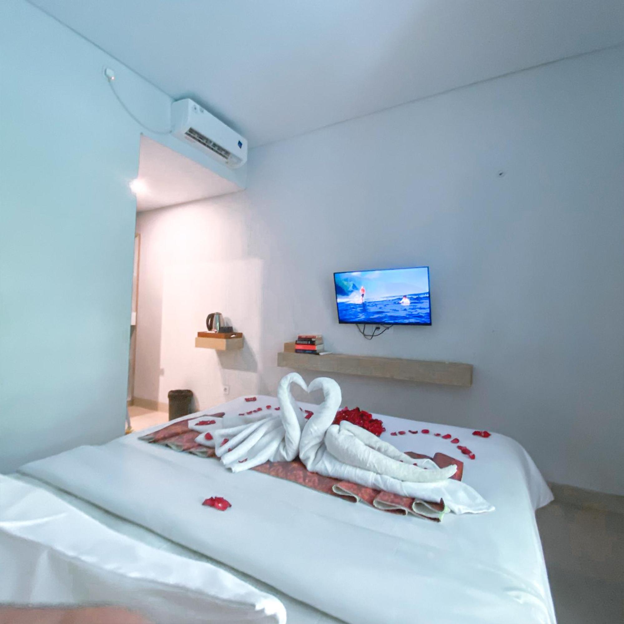 Manuver Surf And Stay Uluwatu Bali Jimbaran Extérieur photo